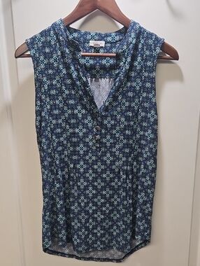 Westport Blue Floral Sleeveless V-Neck Top